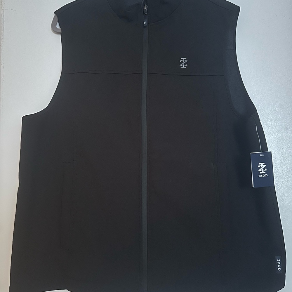 Izod Men's black vest